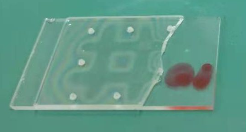 红外飞秒激光新技术实现玻璃焊接